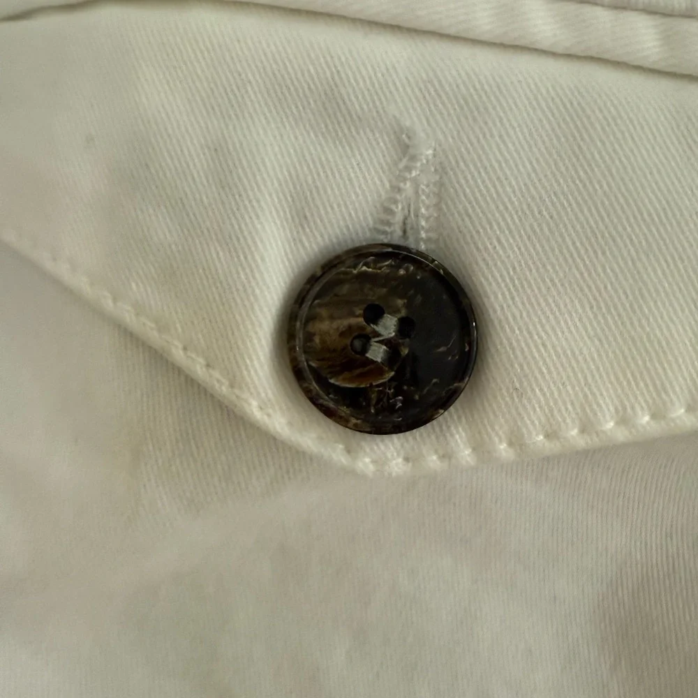 Eleventy White Pleated Chinos